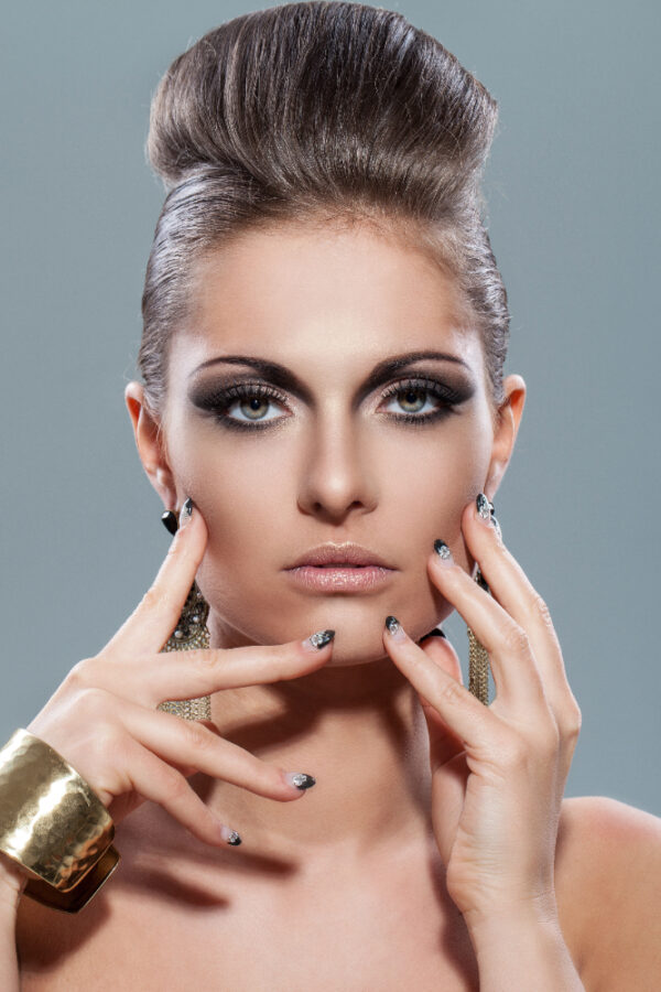 Aplicación de Maquillaje Profesional